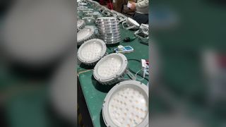 Lihat Lampu Bukti Ledakan LED Hemat Energi Tahan Air IP65 50W-300W untuk Demo Lokasi Berbahaya