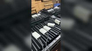 Lihat Mengapa Memilih Lampu Banjir LED Tahan Air IP66 200W hingga 500W untuk Stadion dan Lapangan