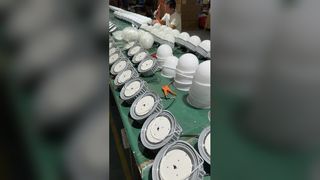 Perlengkapan Pencahayaan Tahan Ledakan LED Aluminium 150W Perlengkapan Teluk Tinggi dengan Peringkat IP65 untuk Lokasi Berbahaya