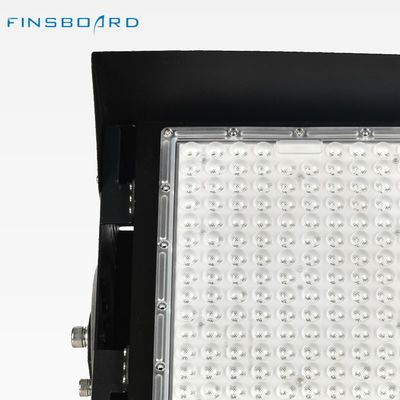 Pencahayaan Stadion LED Grate 120lm/w IP66 Sudut Lensa 90°