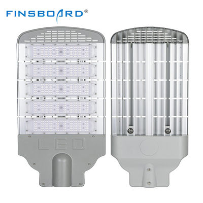 Aluminium Alloy PC Lens IP65 Waterproof LED Street Light dengan Efisiensi 130-140lm/w untuk penggunaan di luar ruangan