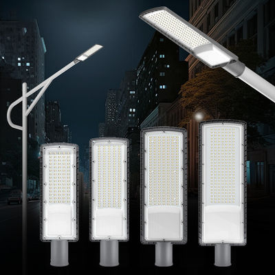 Lampu Jalan LED IP66 SMD3030 50w Hingga 200w Perlindungan Lingkungan untuk Jalan Raya