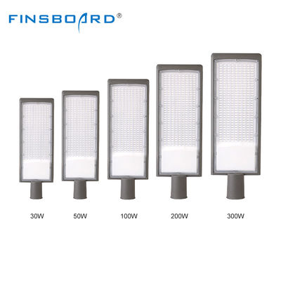 Lampu Jalan Aluminium Die-Casting Tahan Air IP66 Luar Ruangan LED SMD2835