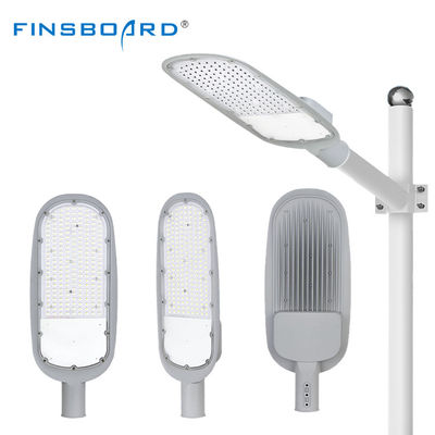 Lampu Jalan LED Efisiensi Tinggi 120lm/W dengan IP66 Tahan Air dan Tegangan Lebar AC85-265V untuk Penerangan Jalan Raya Luar Ruangan