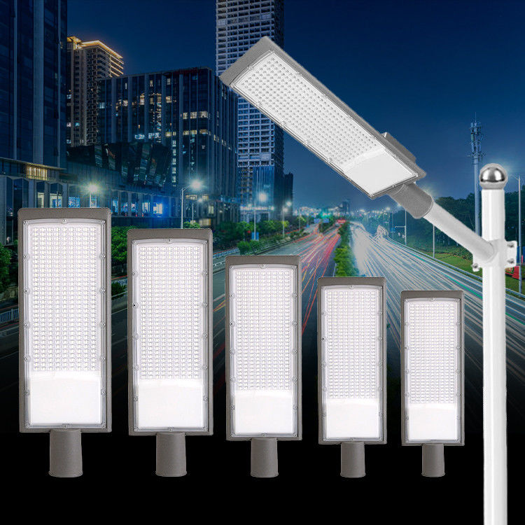 Lampu jalan LED IP66 tahan air dengan efisiensi 120lm/W dan tegangan luas AC85-265V untuk jalan raya