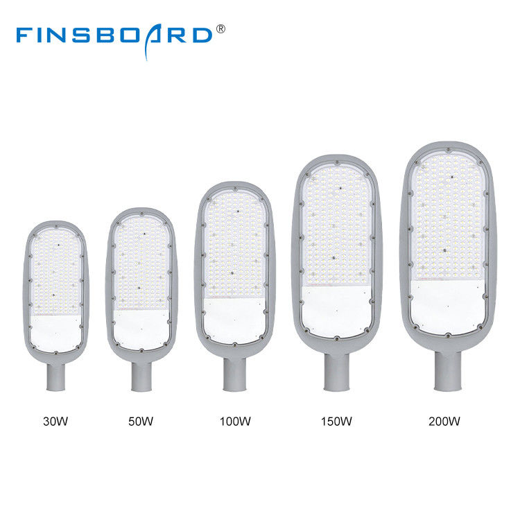 Lampu Jalan LED Efisiensi Tinggi 120lm/W dengan IP66 Tahan Air dan Tegangan Lebar AC85-265V untuk Penerangan Jalan Raya Luar Ruangan