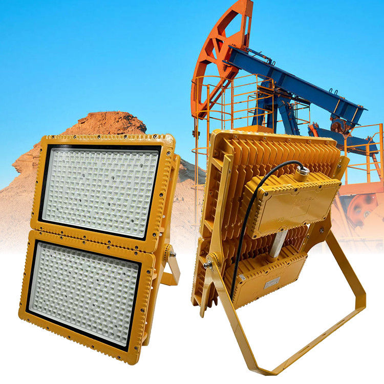 Lampu Sorot LED Anti Ledakan 400W dengan Peringkat IP66 dan Umur Pakai 50.000 Jam untuk Lokasi Berbahaya