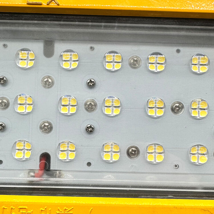 Lampu Banjir Tahan Ledakan LED 600W Sensor Radar Microwave Pintar Deteksi Gerak IP66 Die-Cast Hemat Energi